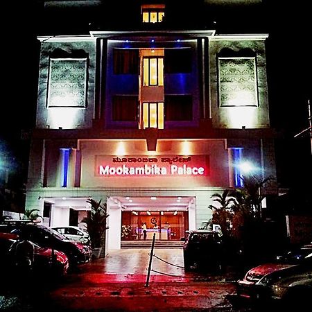 Hotel Mookambika Palace Kolluru Luaran gambar